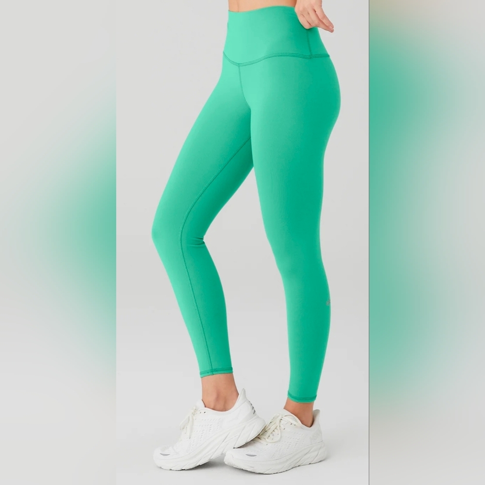 NWT | Alo Yoga Airlift Leggings | Size S | Lettuce Green | High Wasited